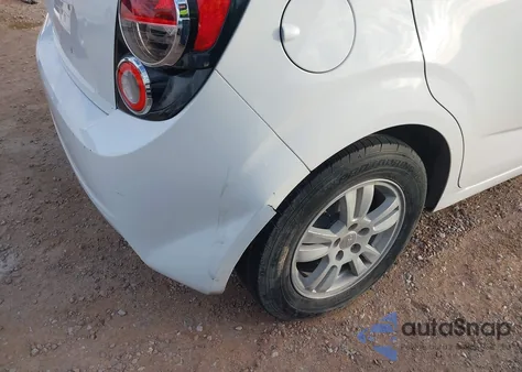 2014 Chevrolet Sonic Lt Auto z USA, uszkodzony, nr VIN 1G1JC6SH1E4239955